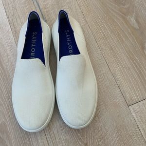 NWOT Roth’s Sneakers. White.